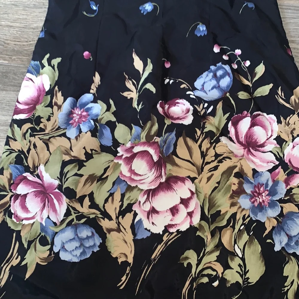 3/10 CDC petite Beautiful floral dress - Picture 2 of 5